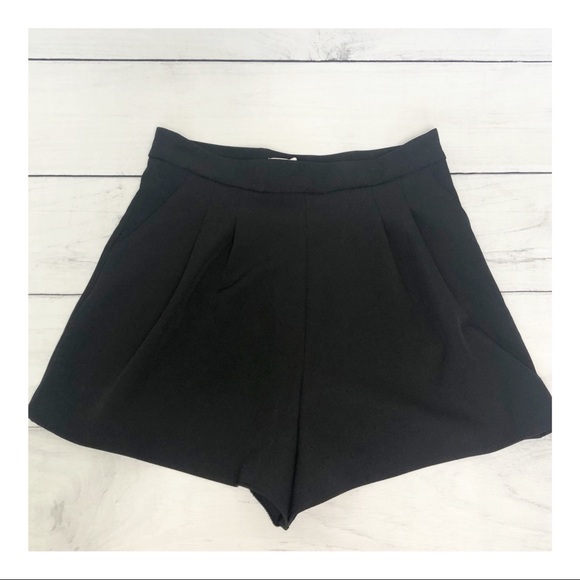 Topshop Cherry High Waist Pleated Shorts - Picture 4 of 10